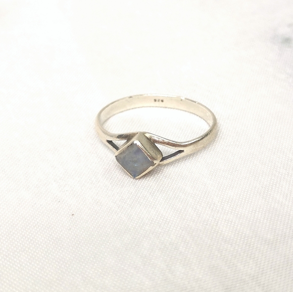 Jewelry - Genuine Moonstone & Silver 925 Ring